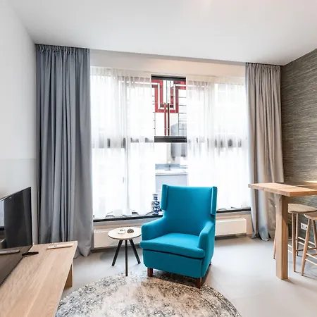 Boutique Goud En Zilver מלון